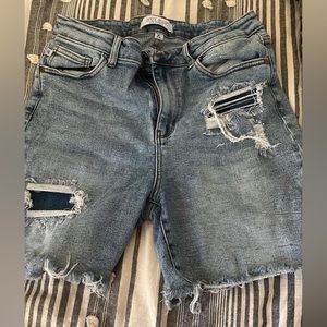 Judy Blue XL distressed shorts